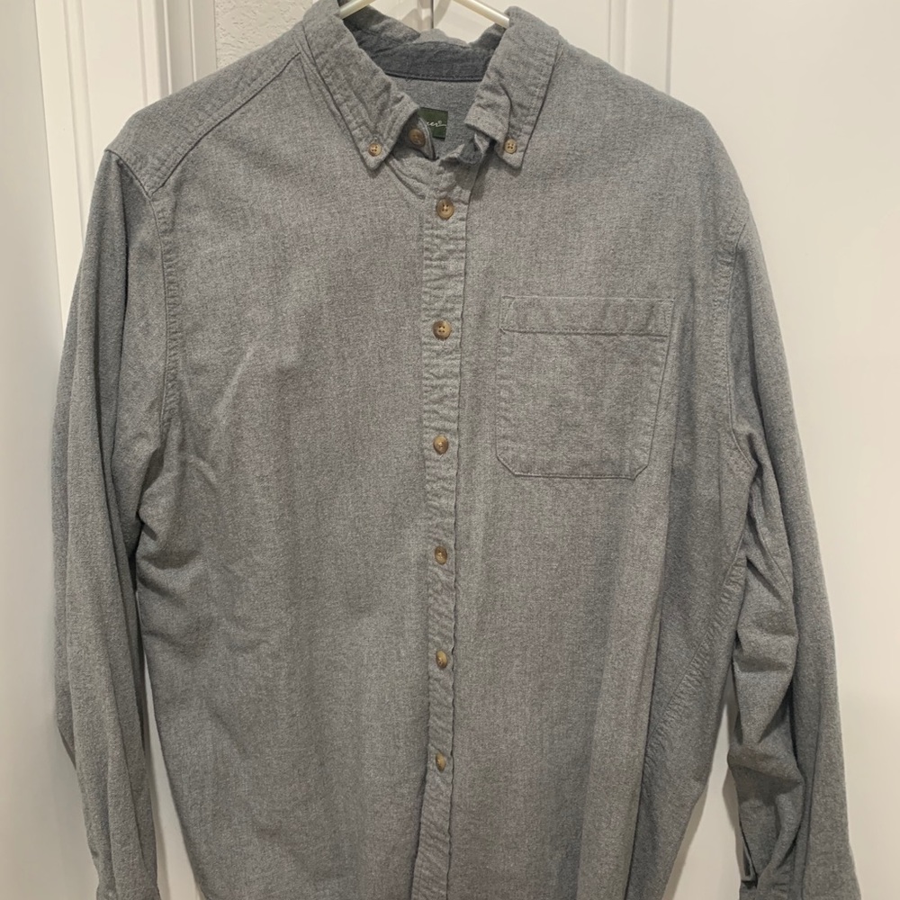 Men’s Large Eddie Bauer 100% Cotton Button Down